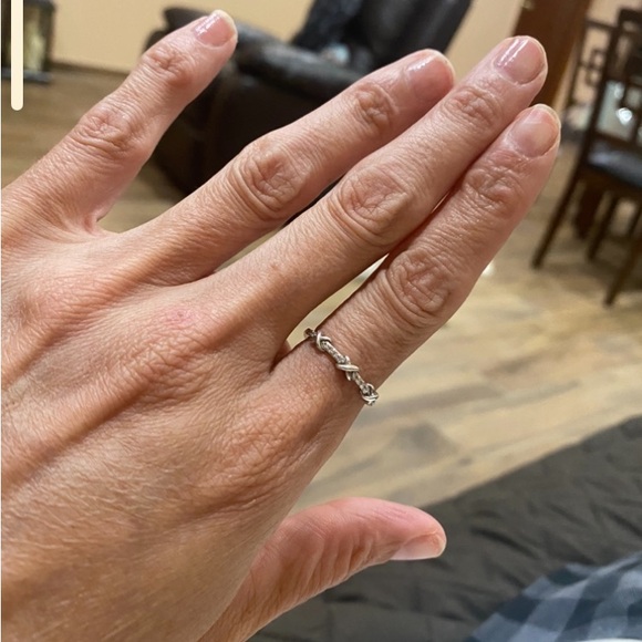 Diamond ring 0.08 carrots - Picture 7 of 8